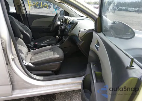 2014 Chevrolet Sonic Lt Auto z USA, uszkodzony, nr VIN 1G1JC5SH8E4165900